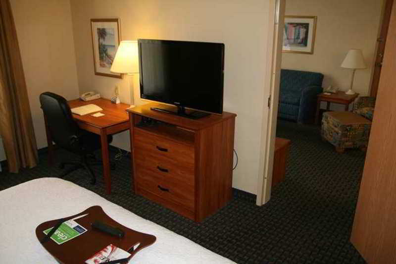 Hampton Inn&Suites Fort Myers Beach/Sanibel Gateway Zimmer foto